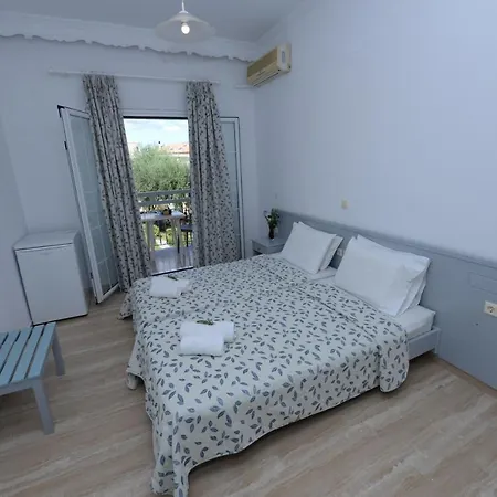 Filippas In Апарт-отель Гоувия