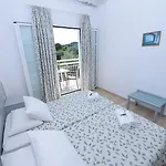 Filippas In 3* Gouviá