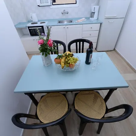 Apartahotel Filippas In 4*