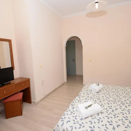 Filippas In Apartahotel 4*