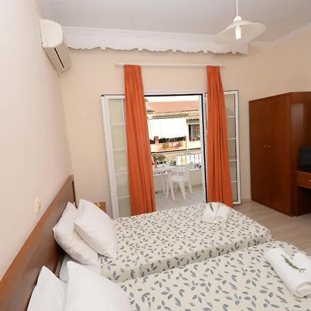 Filippas In Apartahotel 4*