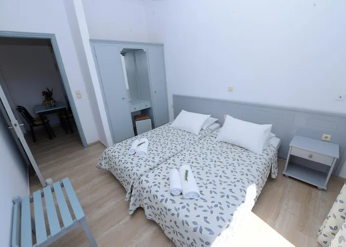 Filippas In 아파트호텔 3*
