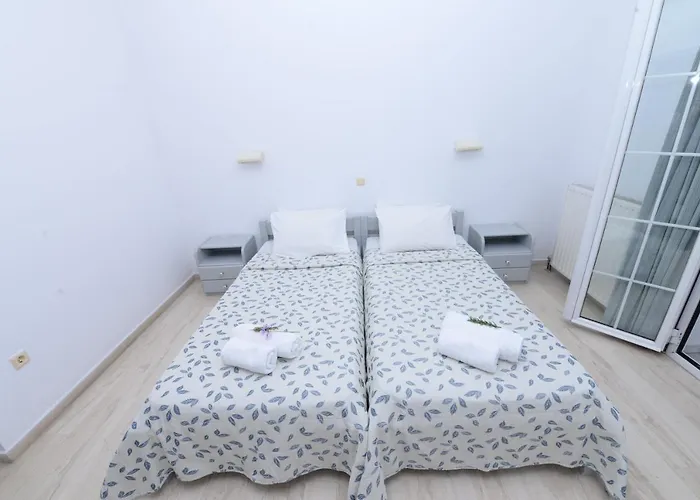 Filippas In 아파트호텔 3*