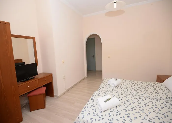 Filippas In Apart Otel 3*